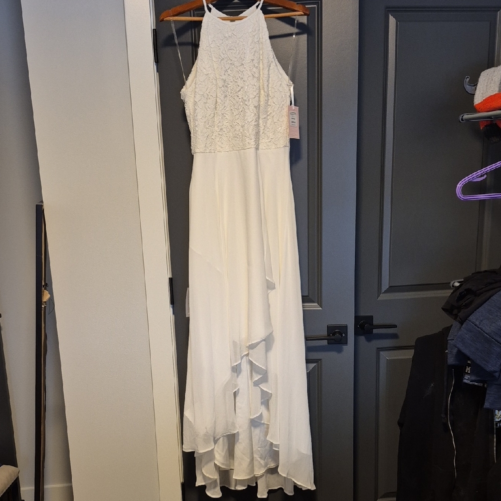 Le Chateau White Lace Wedding Dress